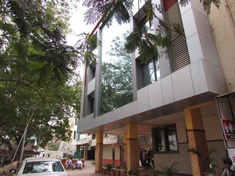 Hotel Laxmi Palace Shirdi Exteriör bild
